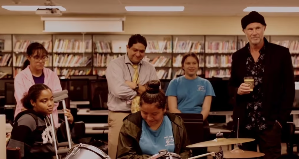 Chad Smith & the Zamboni Middle School students and faculty